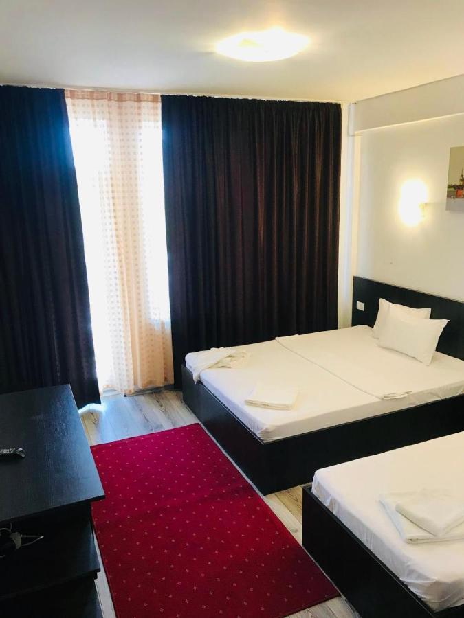 فندق Casa On Năvodari المظهر الخارجي الصورة